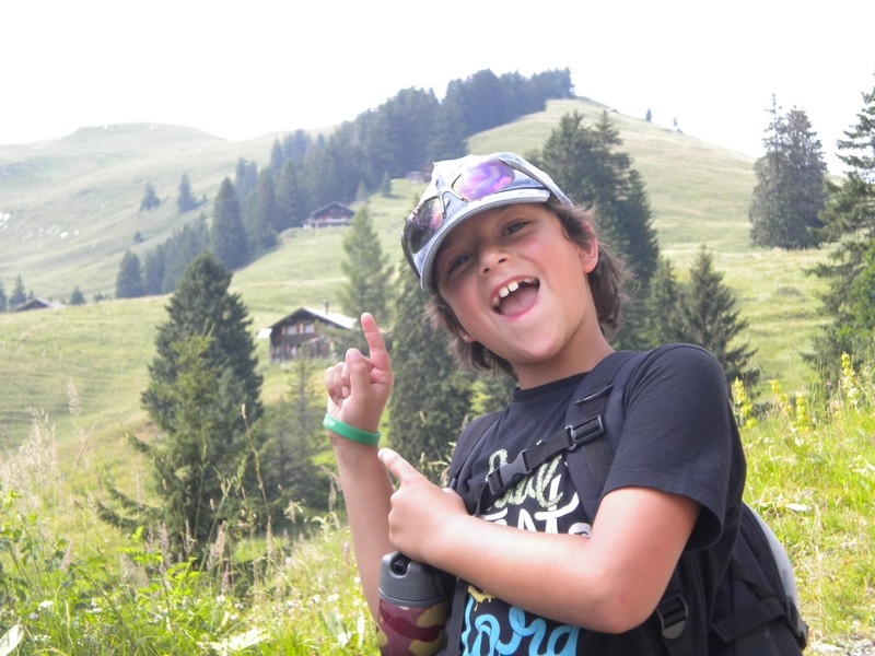 Village Camps International Summer Camp Leysin, Switzerland 2025-08-09 https://www.villagecamps.com/journals_admin/images/714-16-green hike (58).jpg